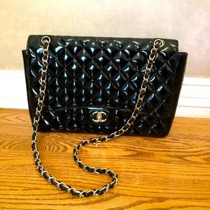 ❌SOLD❌ Large Black Patent Purse w Gold Chain Strap